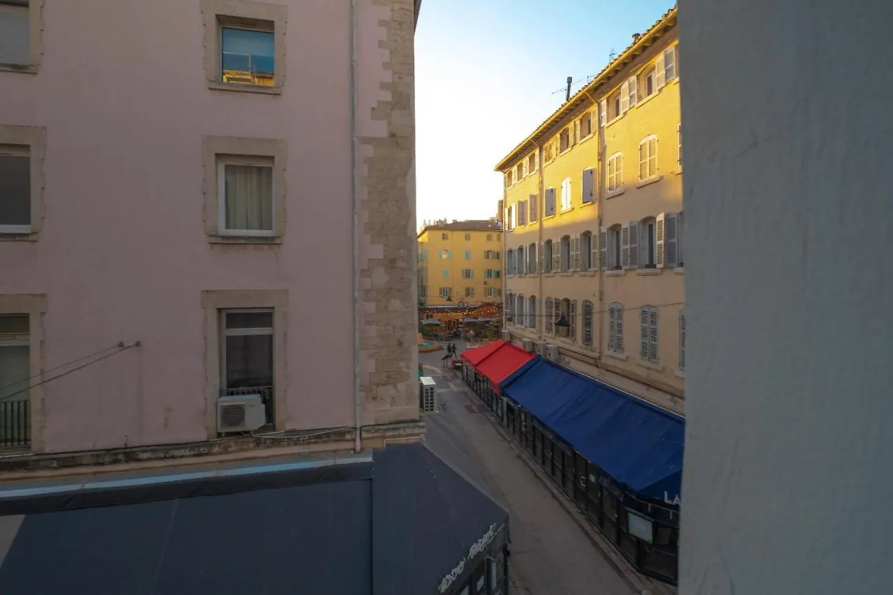 Design Suites - Vieux Port Marseille