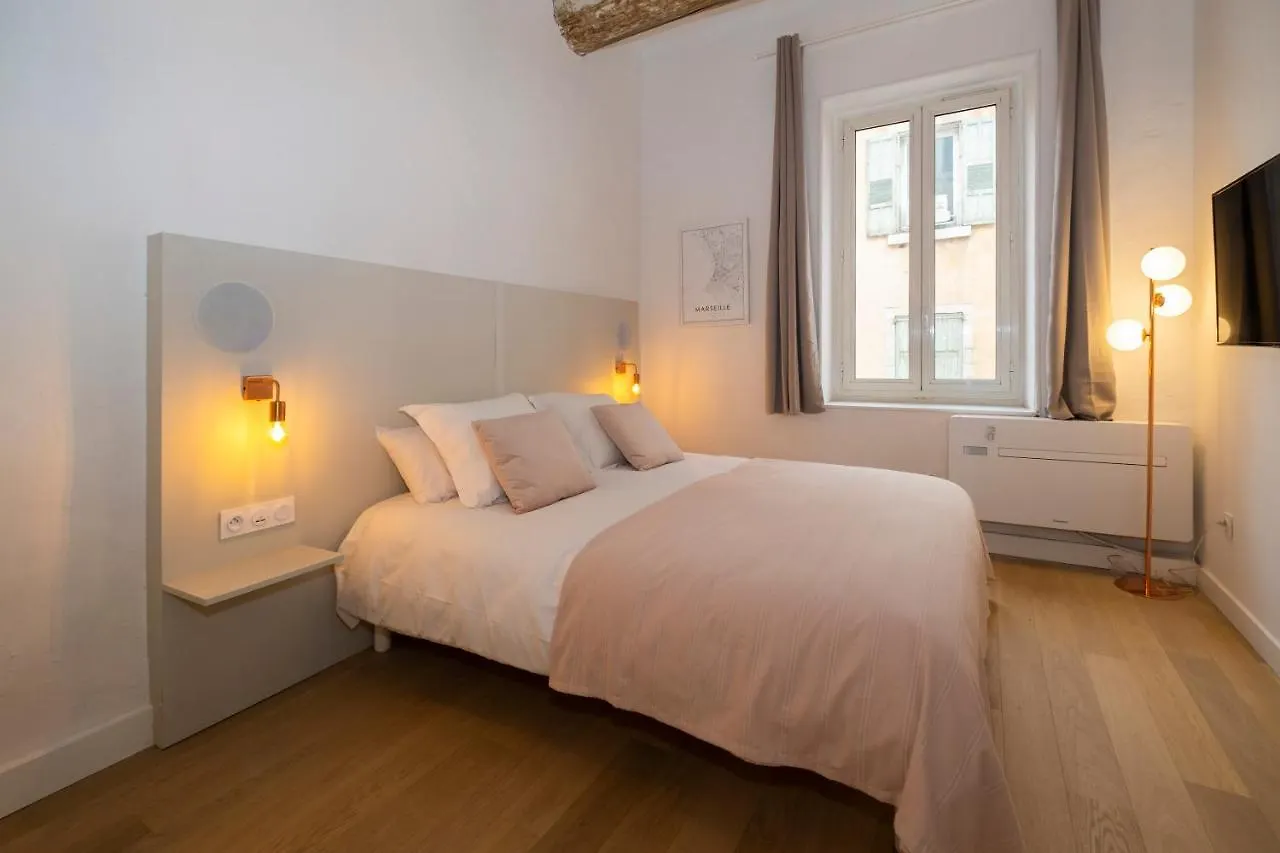 Design Suites - Vieux Port Marseille Apartment