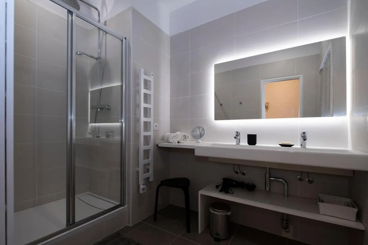 Design Suites - Vieux Port Marseille Apartment